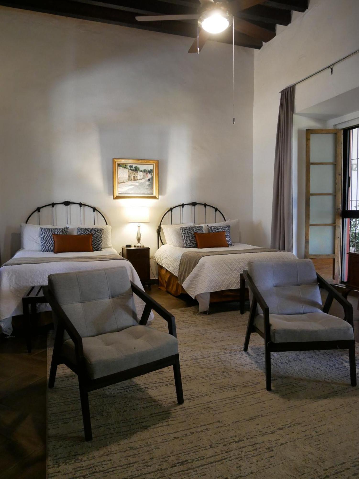 El Farol Hotel